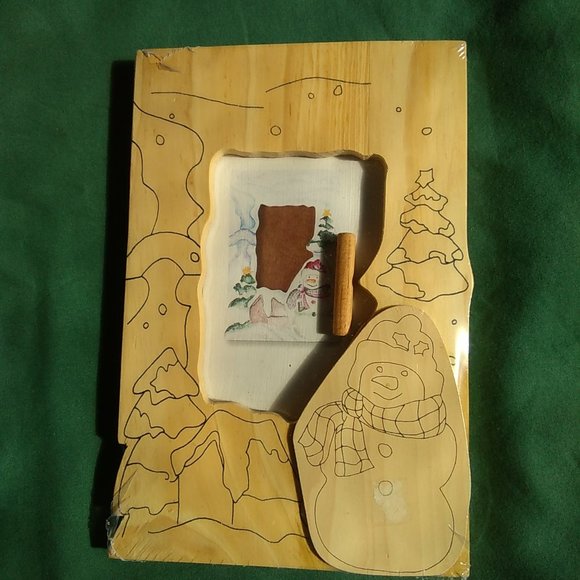 Craft Set of 5 Ready to Paint Christmas Photo Frames - Picture 2 of 6